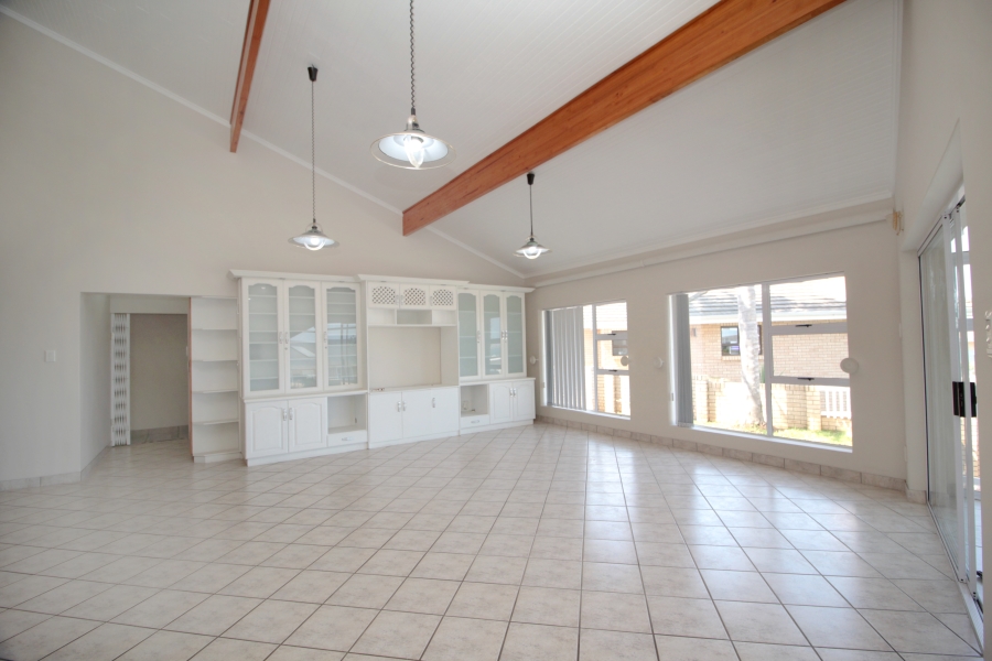 3 Bedroom Property for Sale in Menkenkop Western Cape